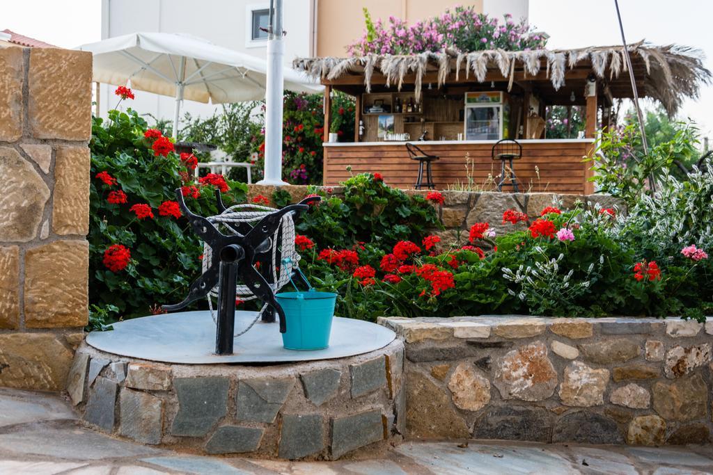 Nereides Hotel Kolymbari Exterior foto